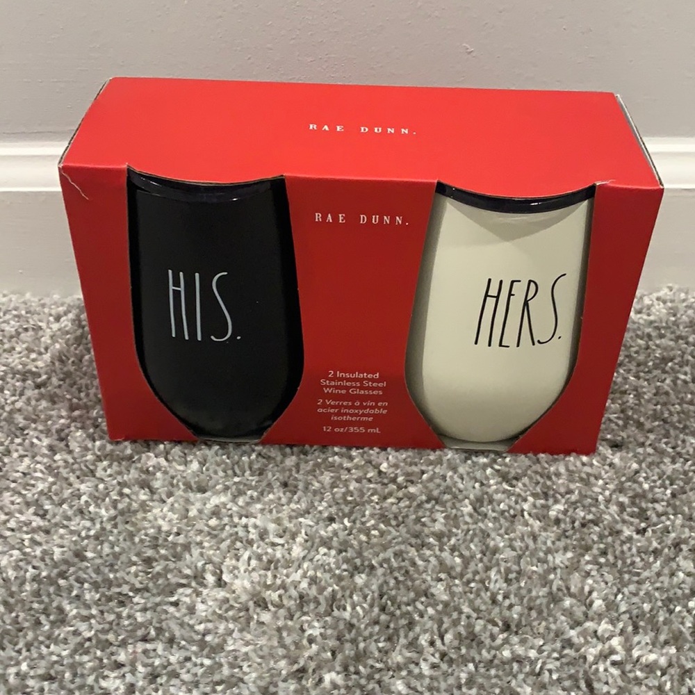NWT Rae Dunn wine glasses